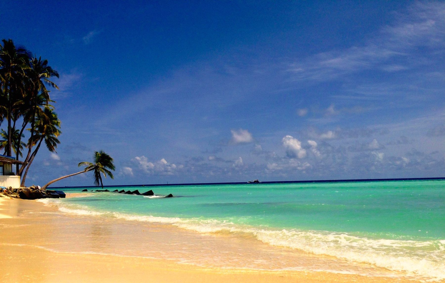 Beach at Maafushi outside Kaani Beach Hotel, near the island's bikini beach, Maldives